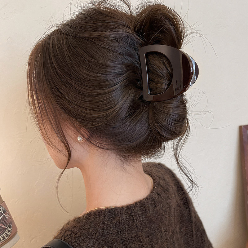 U shaped spring chocolate brown