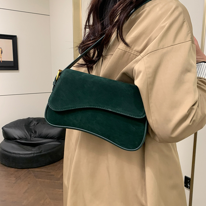 Bolso de textura transfronteriza 2025 verano nuevo estilo retro bolso de hombro esmerilado transmisión en vivo del mismo estilo bolso de mensajero de terciopelo de cuero