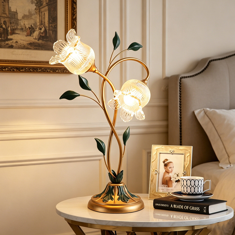 American Pastoral creative flower-shaped decorative table lamp modern minimalist art bedroom children's room bedside table lamp American Pastoral creative flower-shaped decorative table lamp modern minimalist art bedroom children's room bedside table lamp