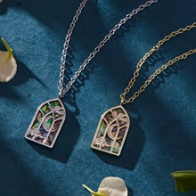 欧美跨境新品哥特风教堂窗镶钻闪亮项链贝壳星月复古小众个性项链