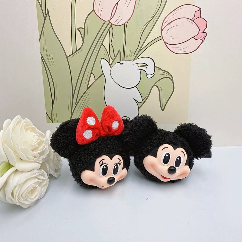 Mickey and Minnie Family Cute Together Vinyl Face Plush Doll Keychain Backpack Pendant Ornaments Trendy Toy Figure Mickey and Minnie Family Cute Together Vinyl Face Plush Doll Keychain Backpack Pendant Ornaments Trendy Toy Figure