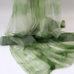 緑のガーゼのカーテンの布地の中国式の天井は中国風の結婚祝いの結婚式の背景の国風の古風のネットの赤い糸の布地を飾ります。