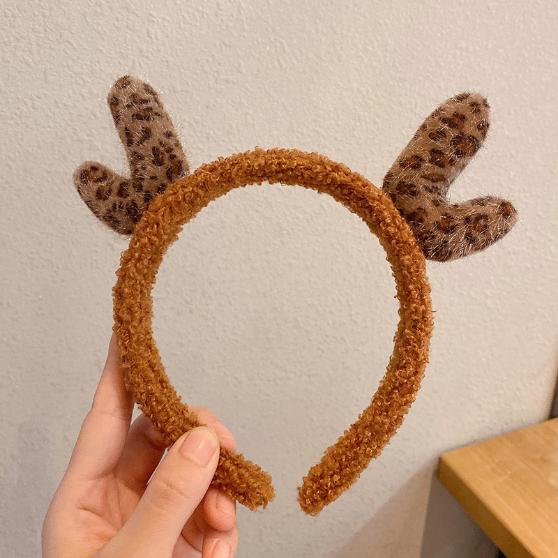Fg47-brown antlers