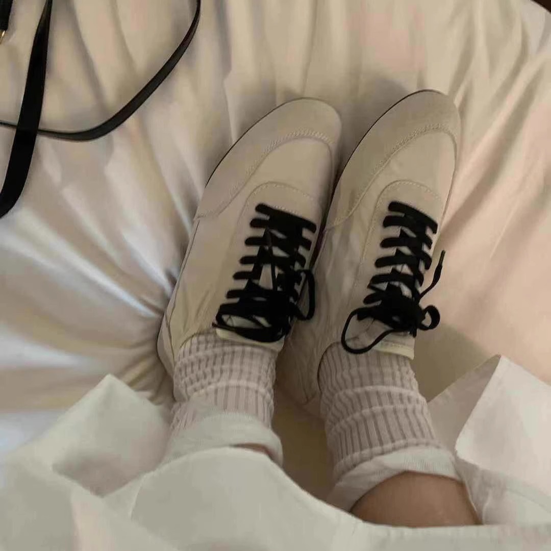 2025 nuevos zapatos deportivos casuales cómodos zapatos de entrenamiento alemanes con cordones de color a juego zapatos de ballet de moda de todo fósforo