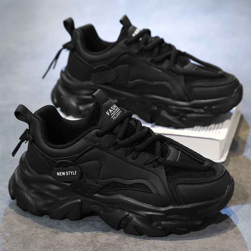 Zapatos de invierno de hombre ventilados 2025 nuevos zapatos deportivos negros casuales de malla gruesa suela alta zapatos de trabajo de papá