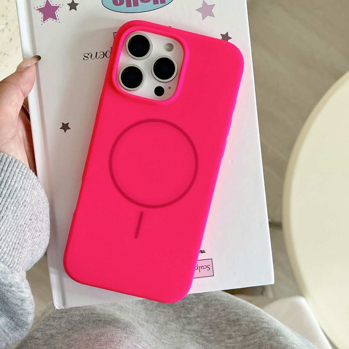 Liquid silicone magnetic shell-rose red-