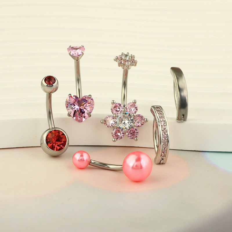 Silver pointed spike labret stud material detail