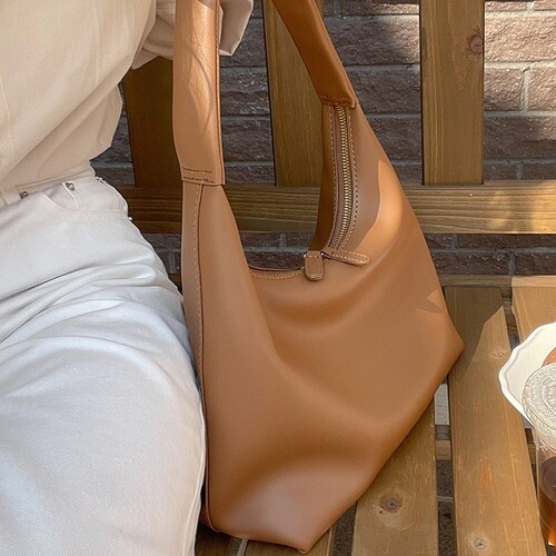 Tote Bag for Women 2025 Retro Minimalist High-End Fashion Single Shoulder Design, Unique Style, Large Capacity Commuter Bag