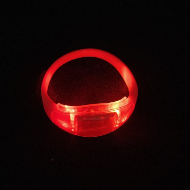 Fabricantes LED al por mayor pulsera luminosa pulsera electrónica barra de concierto KTV fiesta debe ayudar a los props