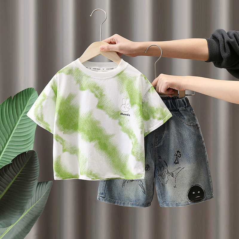 7281 Traje de verano para niños 2025 Nuevo estilo Camiseta estampada de manga corta para niños guapos Verano Versión coreana de dos piezas Verano