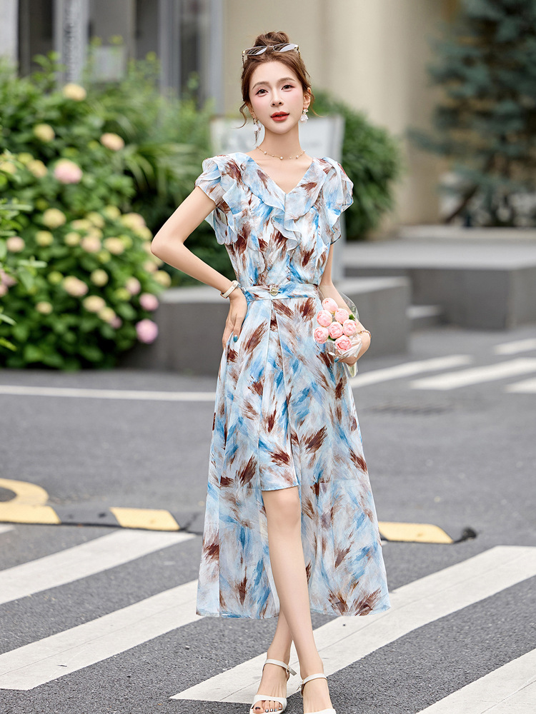 Đầm maxi nữ thắt eo cổ V in họa tiết hoa dáng dài — Hoa xanh lá cây, Hoa xám