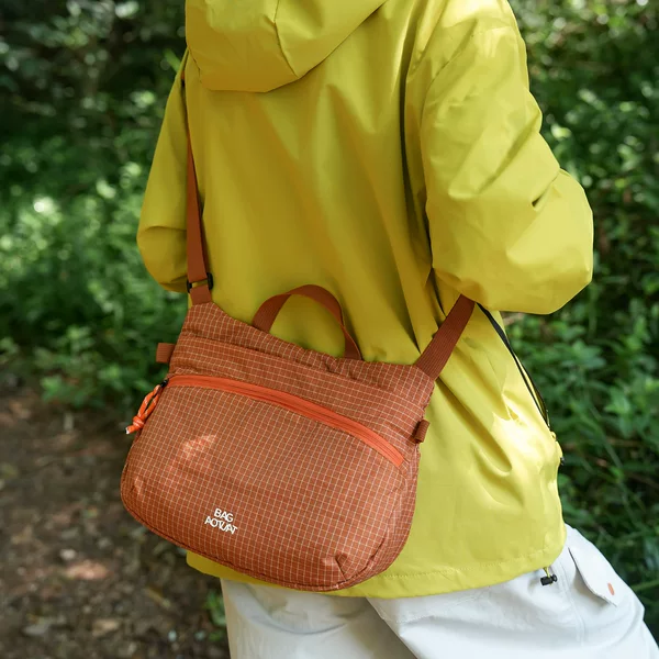 2026 Summer New Simple Niche Japanese Style Ins Casual Simple Fashion Shoulder Bag Mobile Phone Bag Crossbody Bag