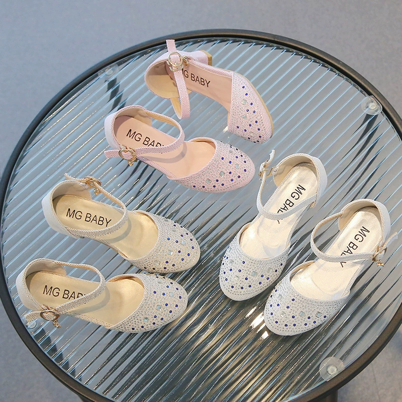 Симпатичные блестки со стразами для девочек обувь принцессы для больших детей на высоком каблуке 2023 летняя новая детская обувь оптом