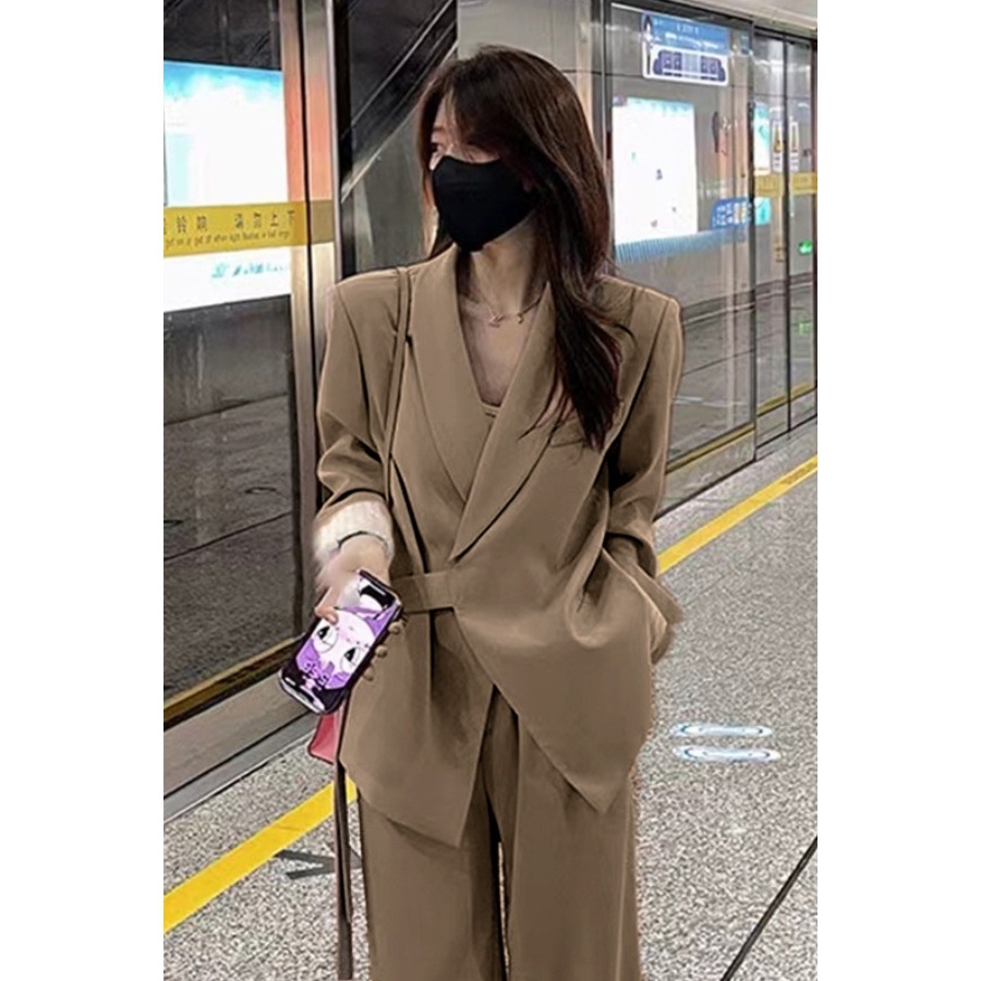 大嫂同款2025春秋新款大码胖mm宽松减龄阔腿裤两件套西装套装腰带