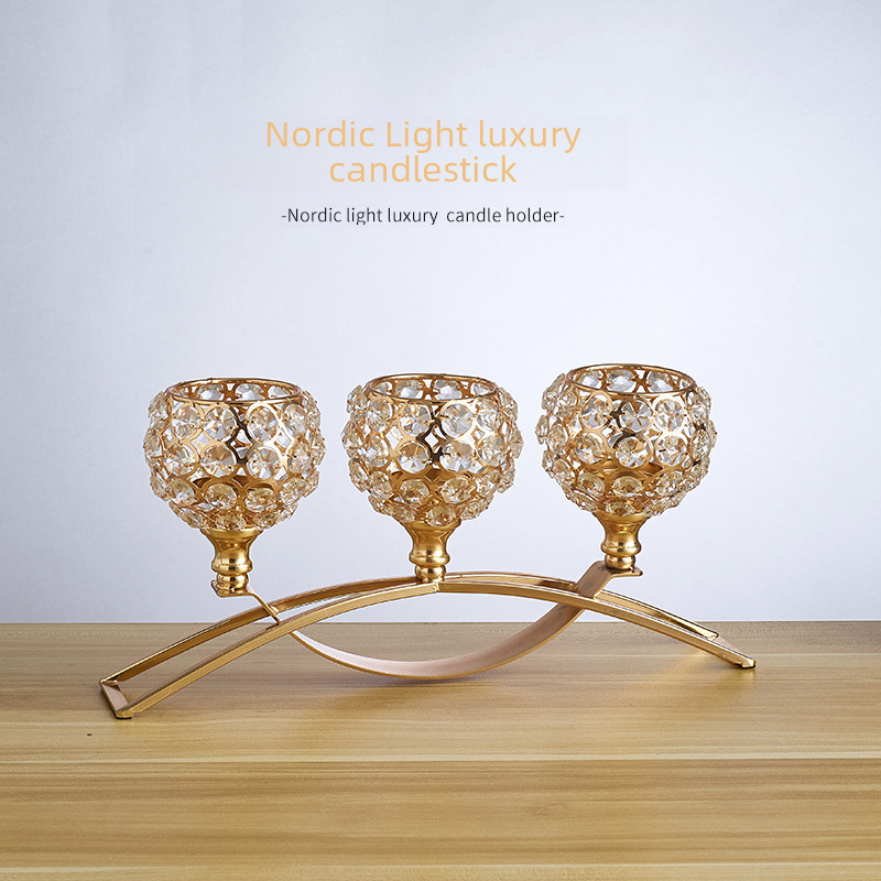 New European-style wedding crystal candle holder with iron candle base cup, romantic candlelight dinner, waterproof crystal candle holder, decorative item