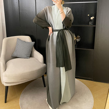 长袖风衣外套女2024秋季新款渐变色加肥加大蝙蝠袖围巾式长款外披