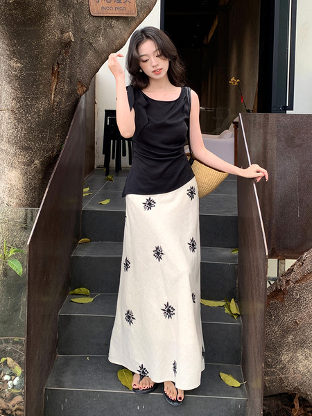 2025 New Summer High-Waist Slim A-Line Skirt Thirteen-Line Micro-Elastic Floral Skirt Versatile French Long Skirt