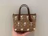 Charlotte tilbury, nuby, airplane, gift box