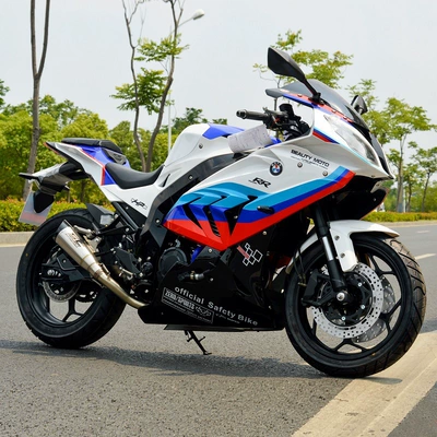 Motosikletlər Car, Dual R400Cc Water-Cooled Road