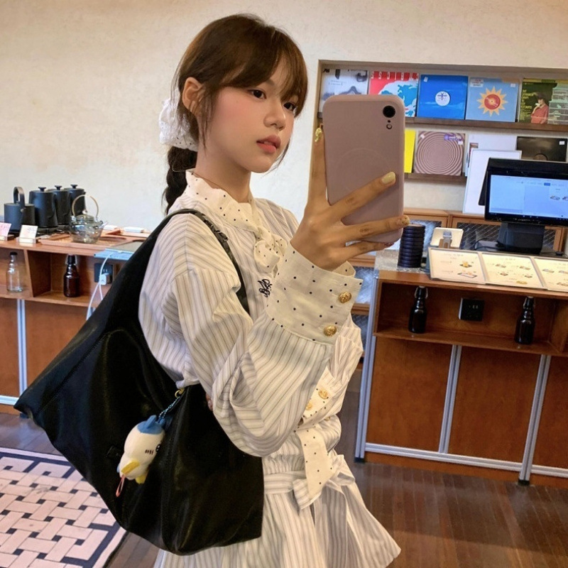 Long-sleeve with bow