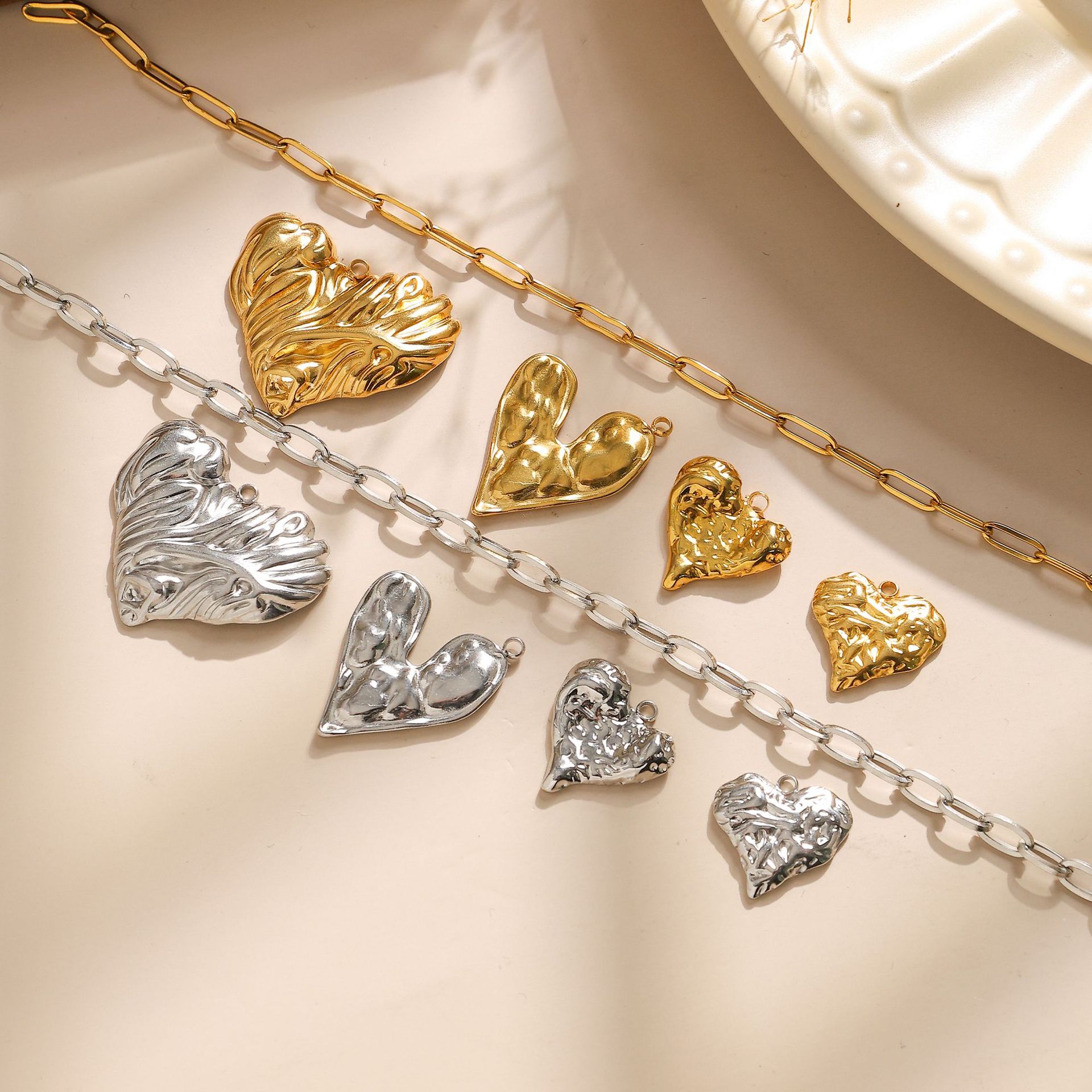 3g Weight Pendant Jewelry Making Type 1.7*1.7CM, 1.9*1.9CM Jewelry Making Size 1 Piece 1.7*1.7CM 1.9*1.9CM 304 Stainless Steel 18K Gold Plated Heart Shape Pendant