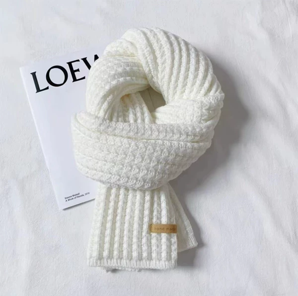 Small marked scarf-white