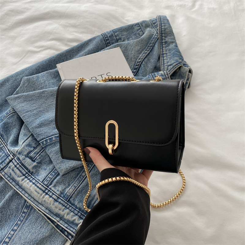 Textura bolsa cuadrada pequeña 2024 invierno nueva moda color sólido estilo occidental simple bolso de mensajero de un solo hombro bolso de viaje femenino