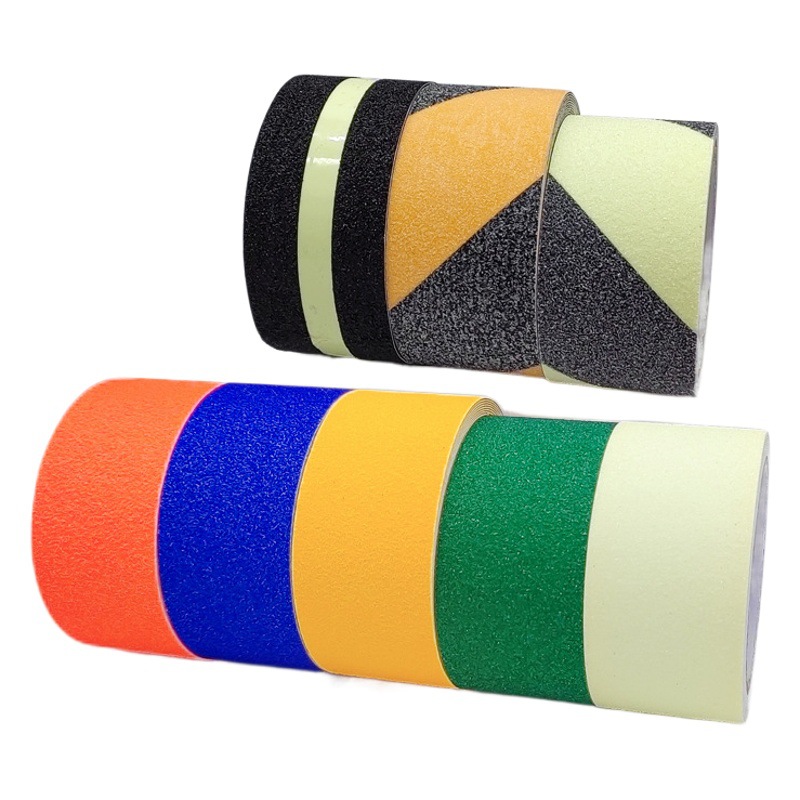 Venta al por mayor de PVC esmerilado antideslizante cinta escaleras baño luminoso antideslizante tira reflectante fuerte cinta luminosa impermeable