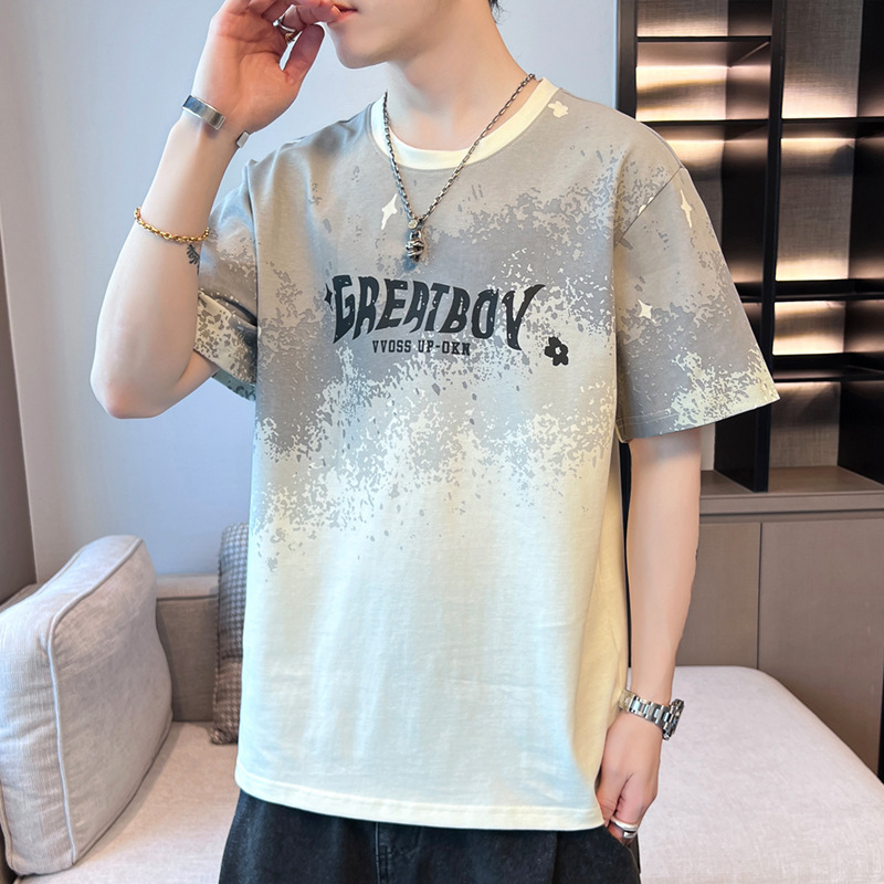 Adolescentes de manga corta para hombres 2024 nuevo algodón de verano japonés tendencia suelta versátil camiseta de hombre media manga casual