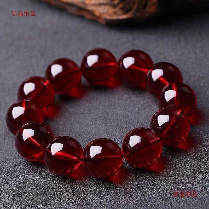 7A Natural Blood Amber Single-Strand Bracelet, Unisex, Gentle and Transparent, Versatile Amber Bracelet for New Year Gifts 7A Natural Blood Amber Single-Strand Bracelet, Unisex, Gentle and Transparent, Versatile Amber Bracelet for New Year Gifts