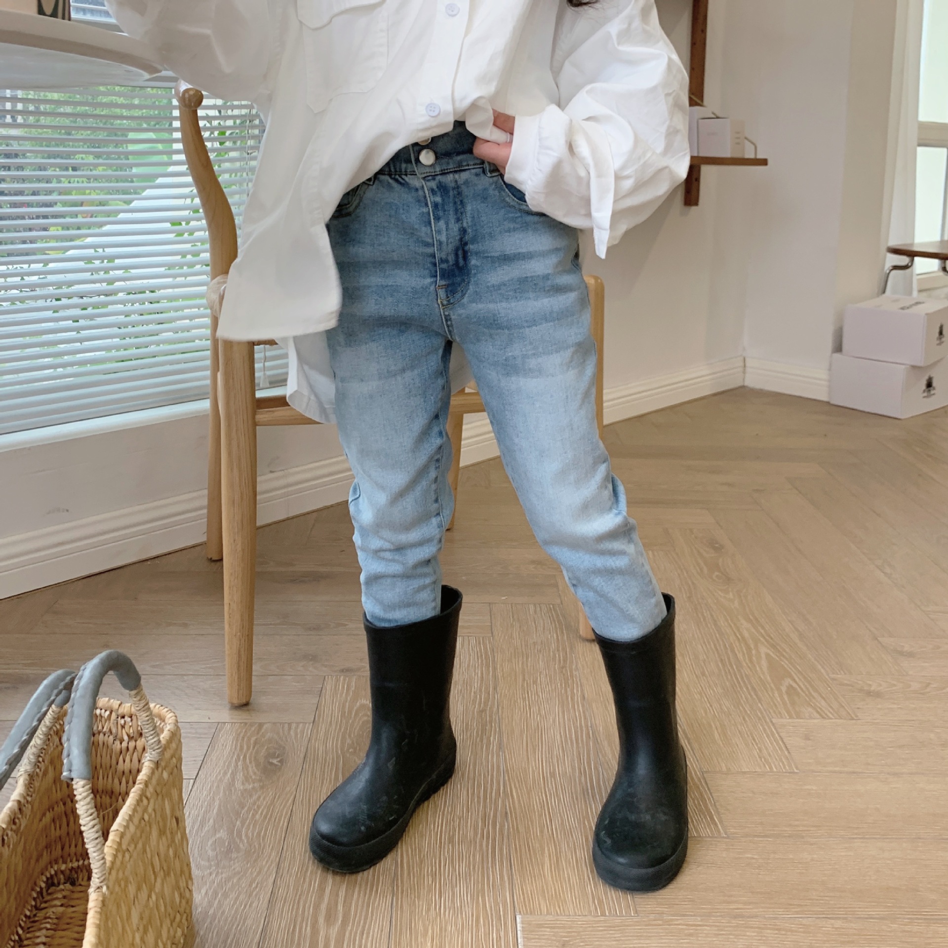 Spring 2023 New Leg Fine Trousers Girls Stretch Jeans Baby Styliky Slim High Waist Pencil Pants