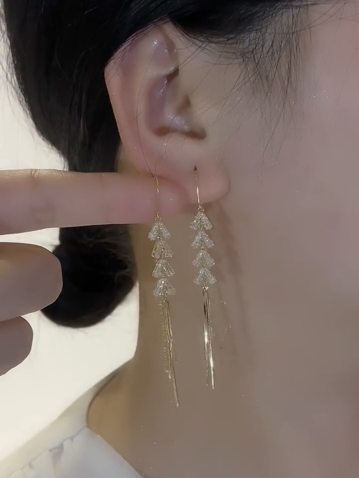 Elegante circón DE TRIGO pendientes de borla simple luz de lujo de las mujeres pendientes de hoja larga cara adelgazante moda pendientes anti-perdidos