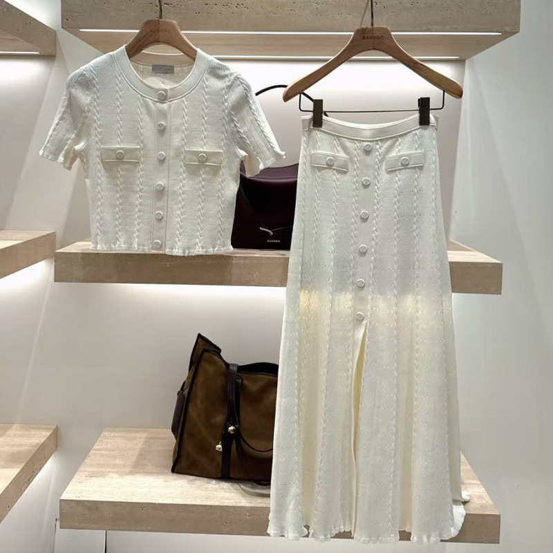 2025S Early Autumn Women's Round Neck Short Sleeve Suit Elegant Slim Fit Knitted Sweater Top + Skirt