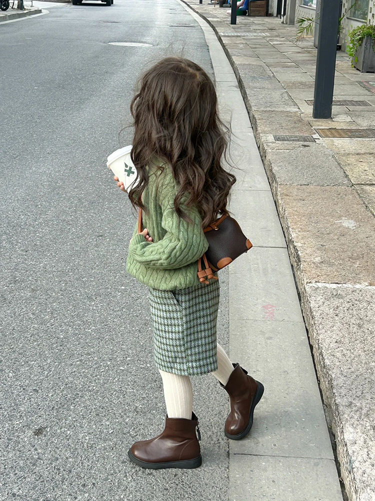 韩版女童2025秋冬新款绿色翻领针织衫毛衣女宝宝千鸟格中裤套装潮