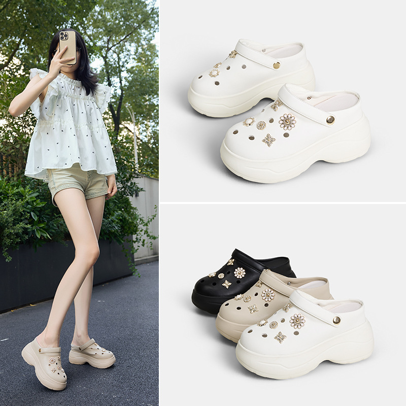 New 2026 model 9cm height-increasing thick-soled closed-toe slippers for women, summer outdoor wear, pearl-decorated perforated shoes, versatile New 2026 model 9cm height-increasing thick-soled closed-toe slippers for women, summer outdoor wear, pearl-decorated perforated shoes, versatile