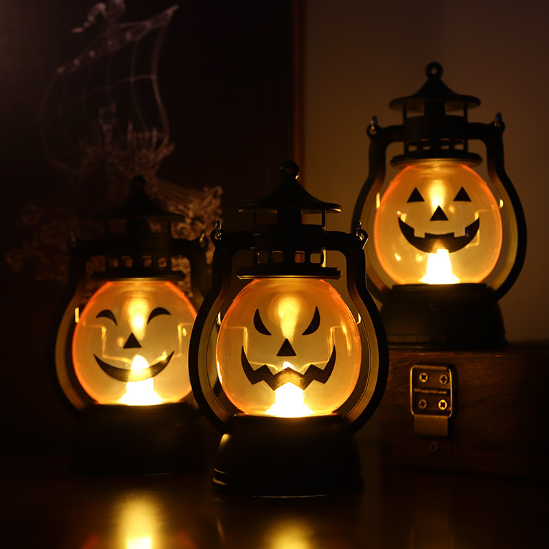 Decoración de Halloween retro pequeña lámpara de aceite lámpara de vela electrónica LED pequeña lámpara de caballo lámpara de viento creativa lámpara de calabaza portátil