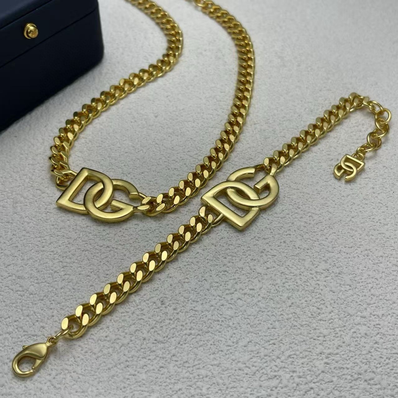 2025 New Popular Model Du's Letter Necklace Du's Vintage Retro Classic Versatile Set Factory Direct Sale