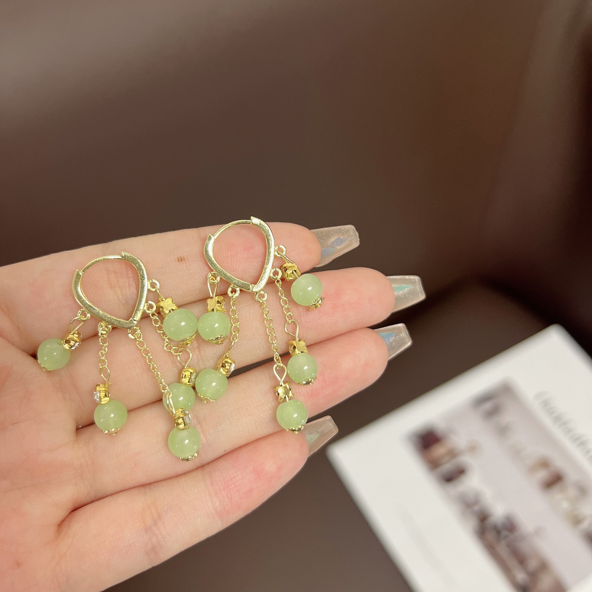 E3254 gold and light green