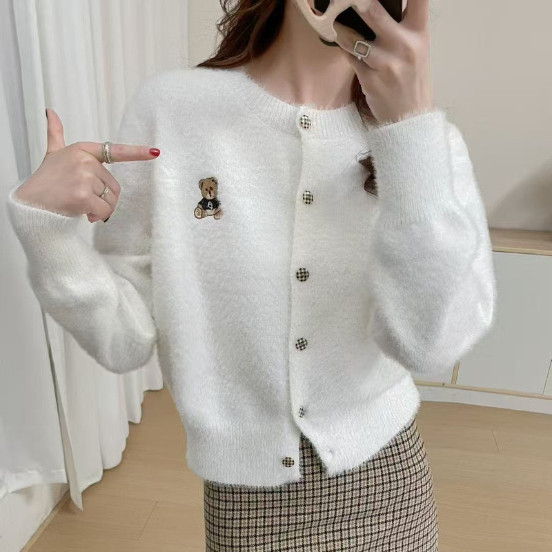 仿水貂绒小熊刺绣针织女开衫2025秋冬季新款厚实软糯韩系毛衣外套|undefined