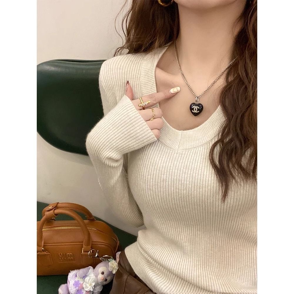 打底衫女春秋2024新款修身低领露锁骨V领长袖内搭毛衣针织衫上衣