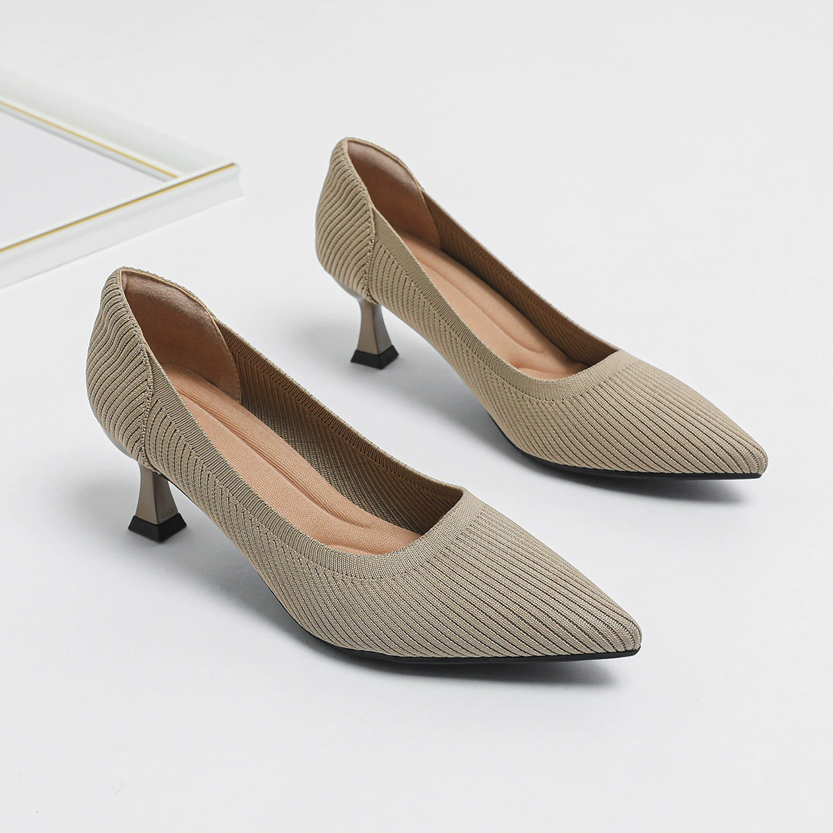 Туфли-лодочки на pointed toe для женщин, дышащая текстильная верхняя часть, EU 35–43, элегантный каблук-кошечка
