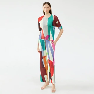 2026夏季新款套装几何印染圆领短袖上衣百搭高腰直筒休闲裤两件套