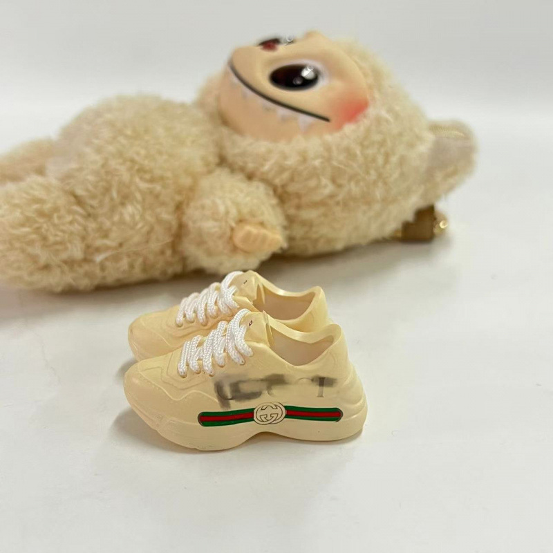 LABUBU Zapatos Rabu Ropa de bebé 17cm felpa vinilo bolso de muñeca colgante para zapatos desnudos caja ciega