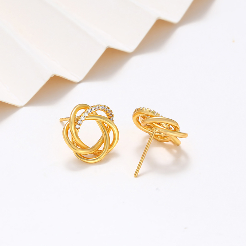 Xuping joyería aleación de cobre galvanizado oro verdadero flores pernos de orejas femeninos de alta calidad nicho dulce pequeño fresco adornos de orejas personalizados