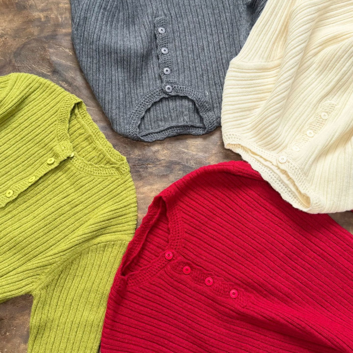 JianziDang Korean-style children's clothing 2026 autumn new girls' base shirt solid color crochet edge round neck pullover sweater