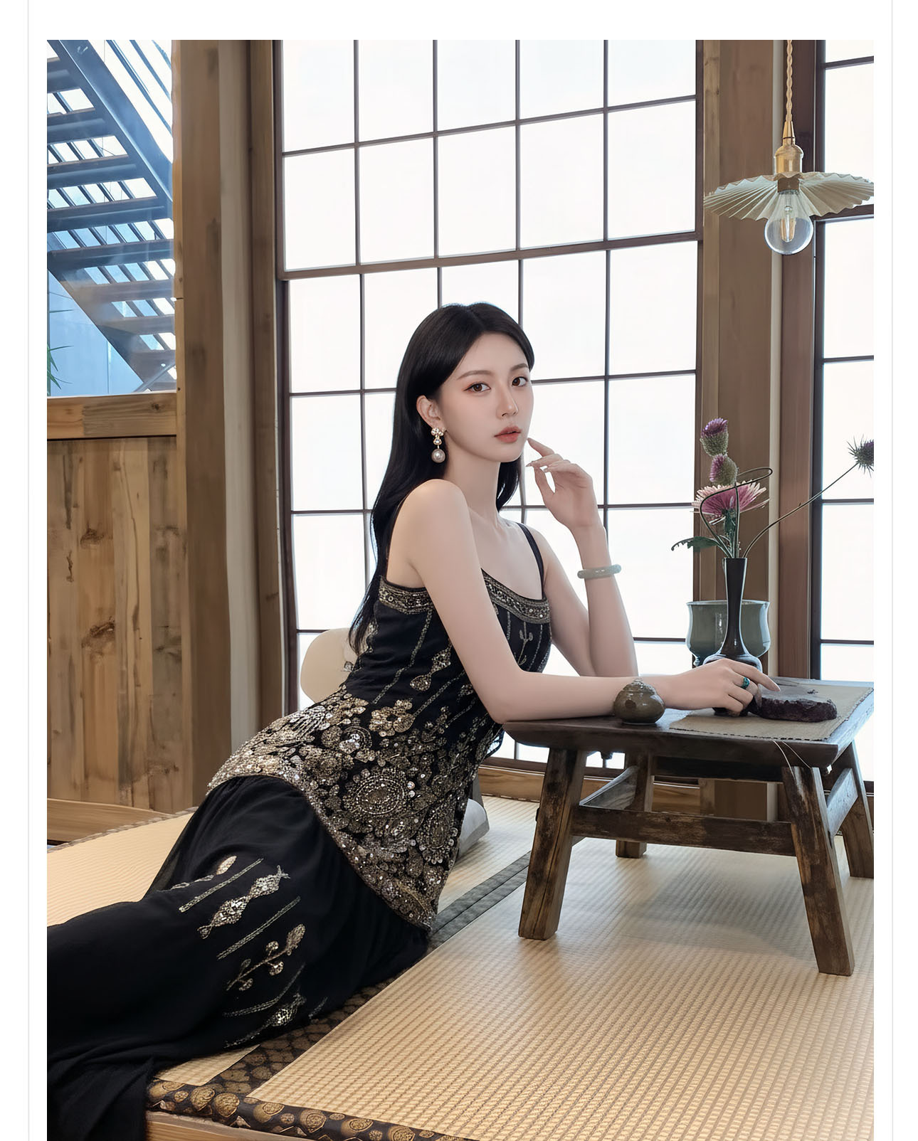 Đầm maxi nữ thắt eo phong cách tân cổ điển đính kết cườm thêu hoa — màu đen chi tiết 4