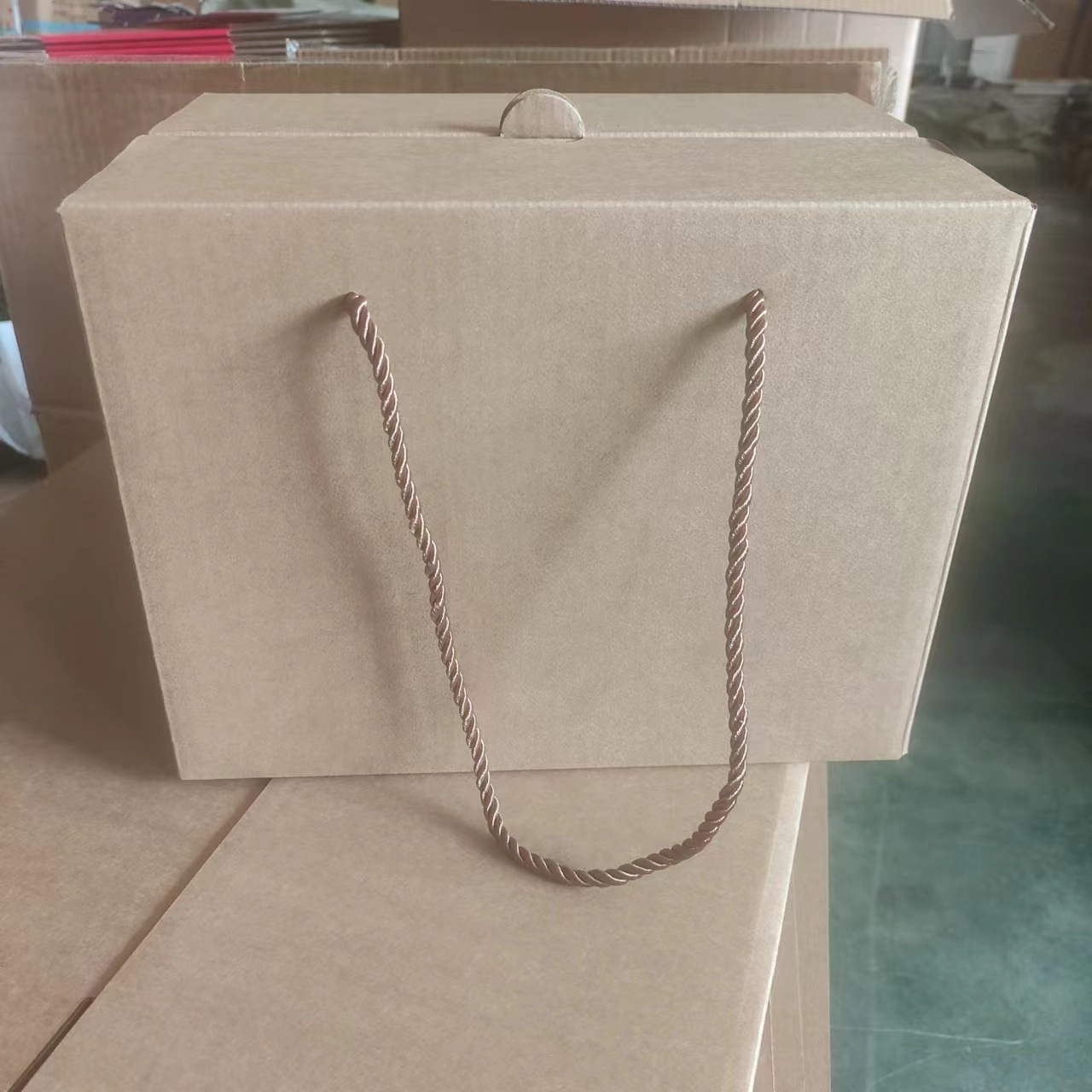 간단한 포장 크라프트지 상자에 6개, 투명