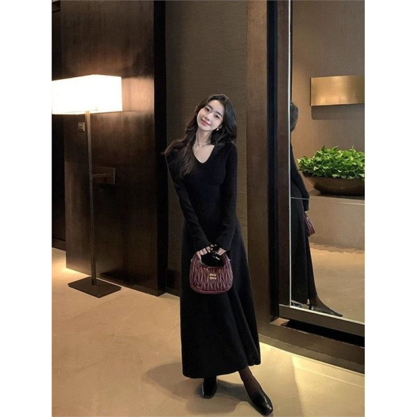 Demi-season dress