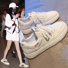女性用の白い靴、2025年春の新しい女性用スニーカー、カジュアルスポーツシューズ、ファッショナブルで多用途な学生靴、トレンディなイン