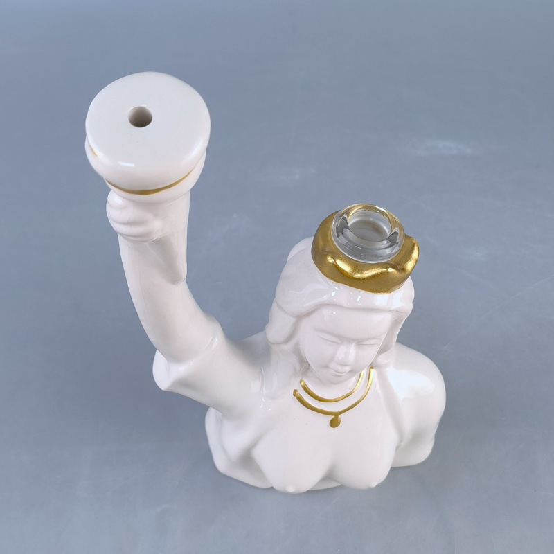 Nuevos dibujos animados de cerámica de la Estatua de la Libertad adornos de porcelana blanca taza de tubería de cerámica cigarrillos adornos de personajes de porcelana blanca Dehua